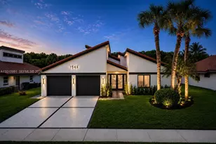1543 SW 1st Ave, Boca Raton, FL 33432 - Photo 1