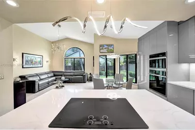 10403 Santiago St, Cooper City, FL 33026 - Photo 17
