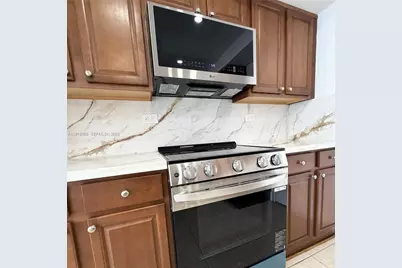 1408 Brickell Bay Dr #1104, Miami, FL 33131 - Photo 9