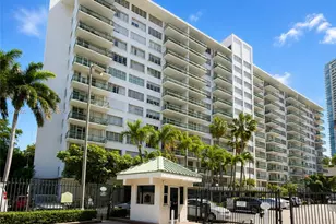 1408 Brickell Bay Dr, Miami, FL 33131 - Photo 23