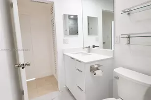 1408 Brickell Bay Dr, Miami, FL 33131 - Photo 9