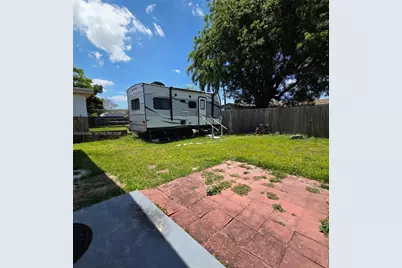 11941 SW 200th St, Miami, FL 33177 - Photo 5