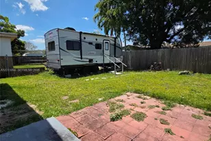 11941 SW 200th St, Miami, FL 33177 - Photo 5