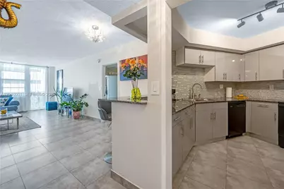 3725 S Ocean Dr #1015, Hollywood, FL 33019 - Photo 13