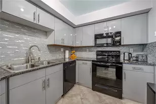 3725 S Ocean Dr, Hollywood, FL 33019 - Photo 11