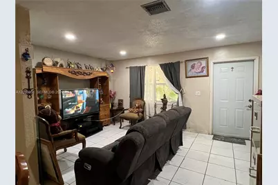 508 SW 17th Ave, Homestead, FL 33030 - Photo 5