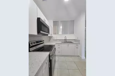 17720 NW 73 #203, Hialeah, FL 33015 - Photo 11