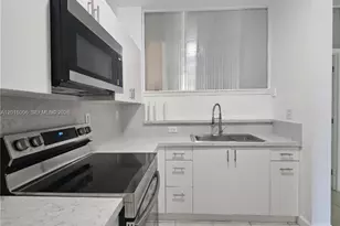 17720 NW 73, Hialeah, FL 33015 - Photo 11