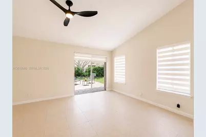854 San Remo Dr #854, Weston, FL 33326 - Photo 9