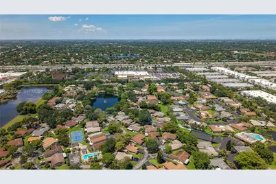 2176 Nova Village Dr, Davie, FL 33317 - Photo 41