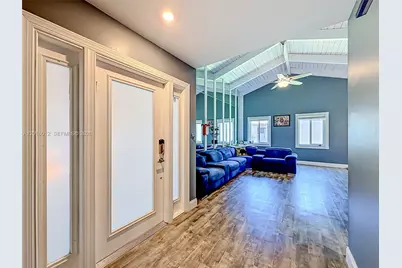 2176 Nova Village Dr, Davie, FL 33317 - Photo 7