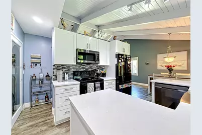 2176 Nova Village Dr, Davie, FL 33317 - Photo 15