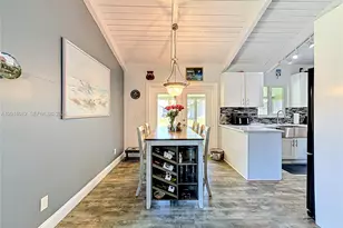 2176 Nova Village Dr, Davie, FL 33317 - Photo 11
