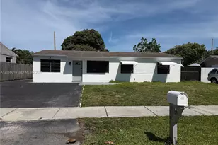 1740 SW 47th Ave, Fort Lauderdale, FL 33317 - Photo 1