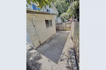 151 NW 17th Pl #3, Miami, FL 33125 - Photo 11