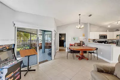 11730 NW 12th St, Pembroke Pines, FL 33026 - Photo 11