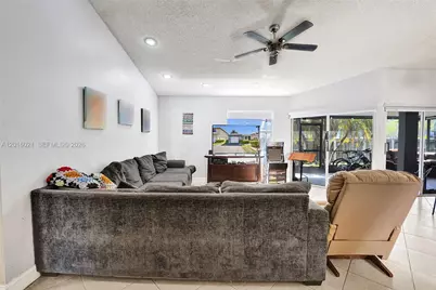 11730 NW 12th St, Pembroke Pines, FL 33026 - Photo 5