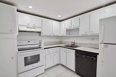 2761 Taft St #212, Hollywood, FL 33020 - Photo 9