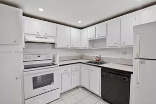 2761 Taft St, Hollywood, FL 33020 - Photo 9