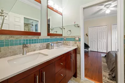 2538 Eagle Run Dr, Weston, FL 33327 - Photo 23