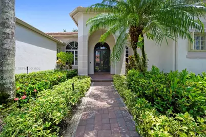 2538 Eagle Run Dr, Weston, FL 33327 - Photo 3