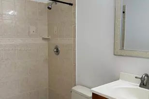 11143 E Model Cir E, Boca Raton, FL 33428 - Photo 9
