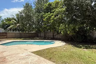 11143 E Model Cir E, Boca Raton, FL 33428 - Photo 27