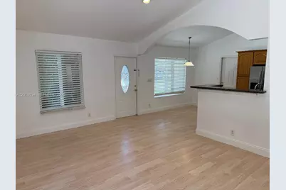 11143 E Model Cir E, Boca Raton, FL 33428 - Photo 5