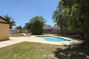 11143 E Model Cir E, Boca Raton, FL 33428 - Photo 21