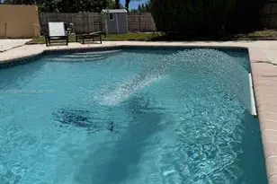 11143 E Model Cir E, Boca Raton, FL 33428 - Photo 17