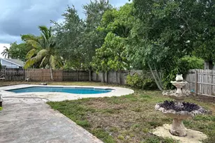 11143 E Model Cir E, Boca Raton, FL 33428 - Photo 15