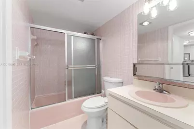 345 Ocean Dr #424, Miami Beach, FL 33139 - Photo 13