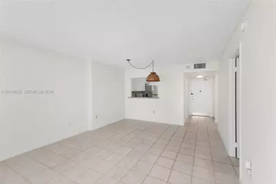 345 Ocean Dr #424, Miami Beach, FL 33139 - Photo 7