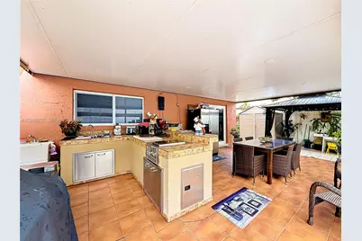 1652 W 42nd Pl #2, Hialeah, FL 33012 - Photo 25