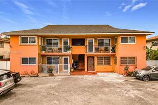 1652 W 42nd Pl, Hialeah, FL 33012 - Photo 1