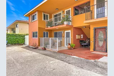 1652 W 42nd Pl #2, Hialeah, FL 33012 - Photo 35