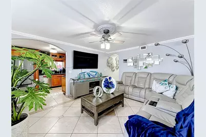 1652 W 42nd Pl #2, Hialeah, FL 33012 - Photo 3