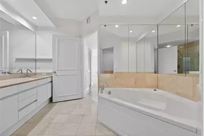 808 Brickell Key Dr #3304, Miami, FL 33131 - Photo 39