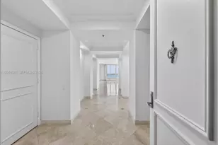 808 Brickell Key Dr, Miami, FL 33131 - Photo 13