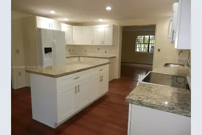 18950 SW 240th St, Homestead, FL 33031 - Photo 9