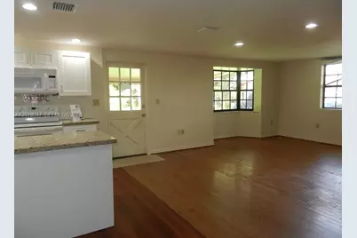 18950 SW 240th St, Homestead, FL 33031 - Photo 9