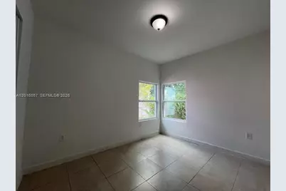 1036 NW 64th St, Miami, FL 33150 - Photo 17