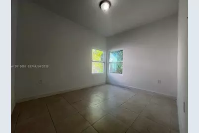 1036 NW 64th St, Miami, FL 33150 - Photo 13