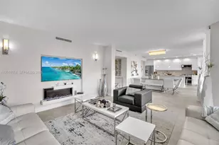 20191 E Country Club Dr, Aventura, FL 33180 - Photo 11