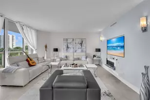 20191 E Country Club Dr, Aventura, FL 33180 - Photo 1