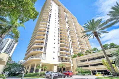 20191 E Country Club Dr #601, Aventura, FL 33180 - Photo 25