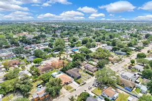 2352 NW 102nd St, Miami, FL 33147 - Photo 51