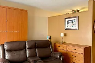 15610 NE 6th Ave, Miami, FL 33162 - Photo 7