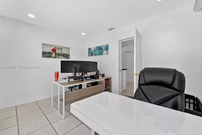 2620 NW 89th Ave, Sunrise, FL 33322 - Photo 15