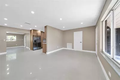 2512 Alcazar Dr, Miramar, FL 33023 - Photo 11